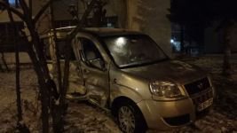 KAYGANLAŞAN ZEMİNDE FECİ KAZA...