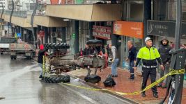 KENT MERKEZİNDE TRAKTÖR KAZASI: 1 ÖLÜ, 1 YARALI