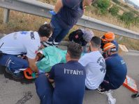 KONTROLDEN ÇIKAN KAMYONET DEVRİLDİ