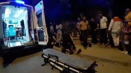 KÖPEĞE ÇARPAN MOTOSİKLET DEVRİLDİ, SÜRÜCÜ YARALANDI