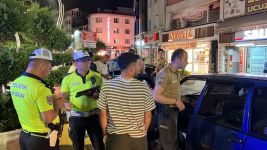 KURALLARA UYMAYAN SÜRÜCÜLERE CEZA YAĞDI