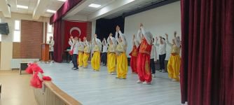MİNİKLERDEN MUHTEŞEM GÖSTERİ