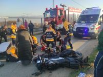 MOTOSİKLET İLE HAFİF TİCARİ ARAÇ ÇARPIŞTI: 1 YARALI