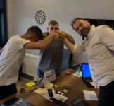 OTOMOBİL PAZARINDA KAVGA GİBİ PAZARLIK...