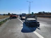 OTOYOLDA 2 OTOMOBİL ÇARPIŞTI: 3 YARALI