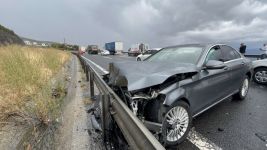 OTOYOLDA ZİNCİRLEME KAZA: 3 YARALI