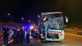 OTOYOLUN BOLU GEÇİŞİNDE FECİ KAZA… ÇOK SAYIDA YARALI VAR…