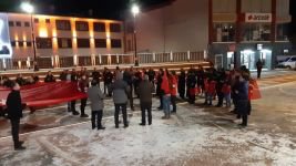 VATANDAŞLAR ŞEHİTLER İÇİN YÜRÜDÜ