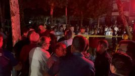 YILDIRIM DÜŞEN EVİN ÇATISI ALEV ALEV YANDI