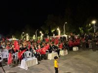 YÜZLERCE BOLULU DEMOKRASİ VE MİLLİ BİRLİK GÜNÜ’NDE MEYDANLARI DOLDURDU