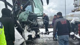 10 ARAÇ BİRBİRİNE GİRDİ, 10 KİŞİ YARALANDI....