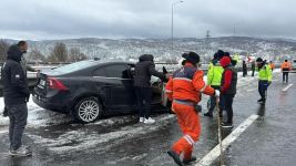 10 ARAÇ BİRBİRİNE GİRDİ, 10 KİŞİ YARALANDI....