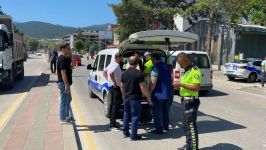BOLU'DA 7 YAŞINDAKİ ÇOCUĞA OTOMOBİL ÇARPTI