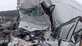 BOLU'DA FECİ KAZA... MİNİBÜS TIRA ÇARPTI... ACI HABER