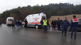 BOLU'DA YİNE O YOLDA FECİ KAZA... DOKTOR ARKADAŞLARI KOŞTU GELDİ...