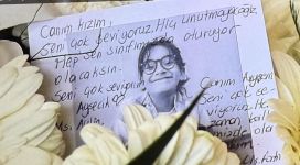 ÇİMENTO FABRİKASI GENEL MÜDÜRÜ VE AİLESİ TOPRAĞA VERİLDİ