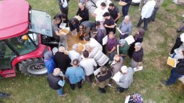 HACET BAYRAMINDA YARIM TON ET KAVRULDU....