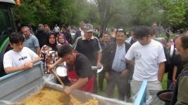 HACET BAYRAMINDA YARIM TON ET KAVRULDU....