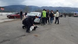 İKİ OTOMOBİL ÇARPIŞTI, ORTALIK KARIŞTI