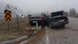 SÜREKLİ KAZALARIN YAŞANDIĞI BÖLGEDE 4 KİŞİ YARALANDI