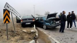 SÜREKLİ KAZALARIN YAŞANDIĞI BÖLGEDE 4 KİŞİ YARALANDI