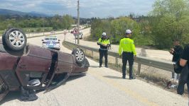 ÜNİVERSİTE YOLUNDA TAKLA ATTI... BURNU BİLE KANAMADI