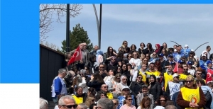 BOLU'DA ÖĞRETMENLERDEN ŞİDDETE TEPKİ YÜRÜYÜŞÜ